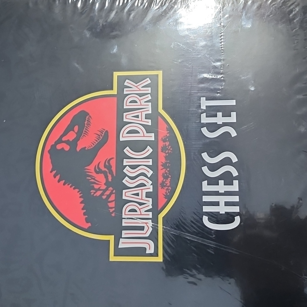 Jurassic Park Chess Set